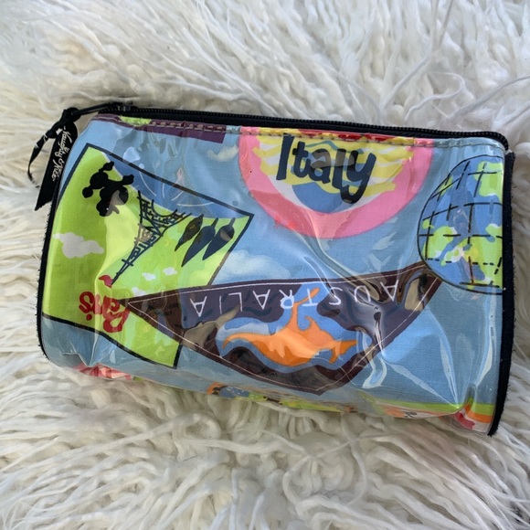 ✨💖 NWOT Traveling Cosmetic Bag 💖✨ - Picture 3 of 8